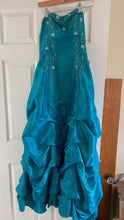 Load image into Gallery viewer, NIEV100-I Strapless Teal Ball Gown. Size 5/6