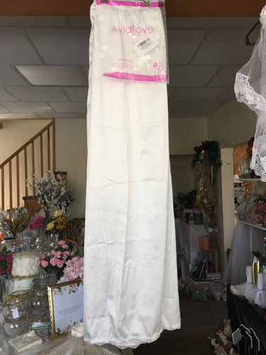 KRUG200-AL. Satin Half Slip, New