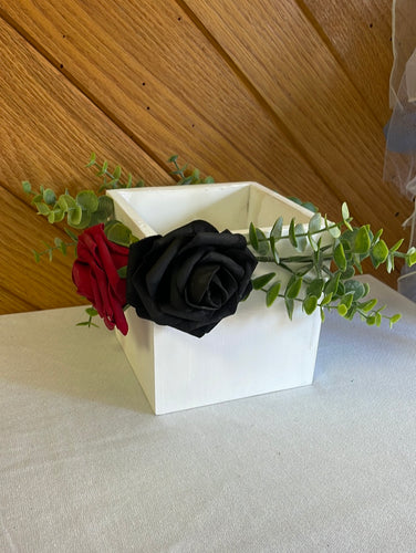 BROW200-S Wooden Eucalyptus Centerpiece