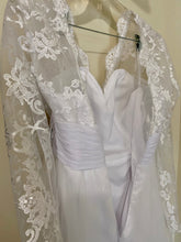 Load image into Gallery viewer, RUMM100-A White Lace Long Sleeve Gown. Size 12