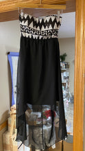 Load image into Gallery viewer, ELLA100-AW Strapless Black Dress. Size M