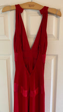 Load image into Gallery viewer, NIEV100-H Red High Low Gown. XS