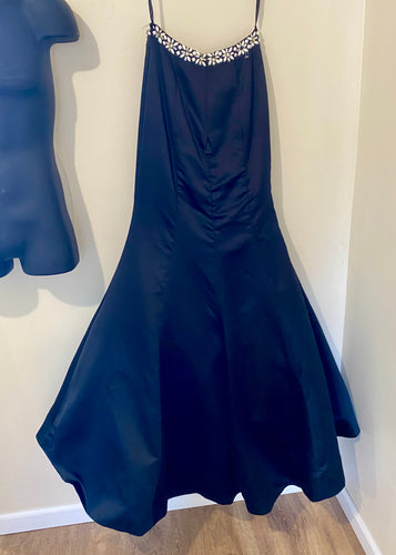 GOWN100-Q Black Rhinestone Mermaid SKIRT. Size 4