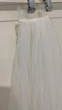 Load image into Gallery viewer, SMIT800-A White Beaded Veil