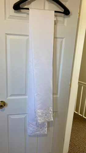 KLIN200-G White Appliqué Bridal Shawl