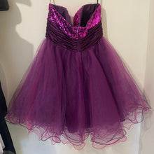 Load image into Gallery viewer, CHAR100-BF Short Magenta Gown. Large