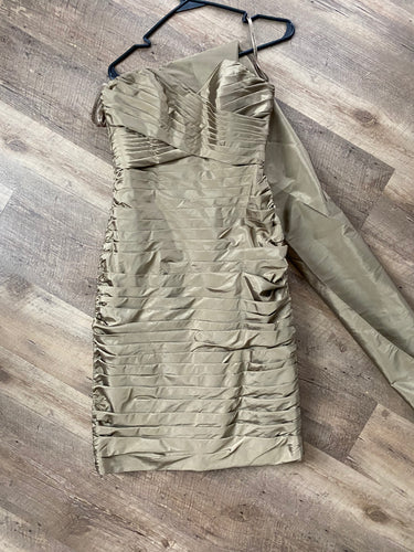 SMEG100-J Short, Golden Brown Gown. Size 8