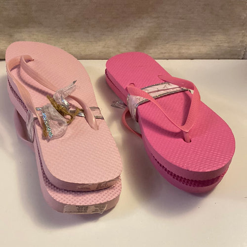 RAKE100-J Pink Flip Flops. Size 9/10 & 11/12