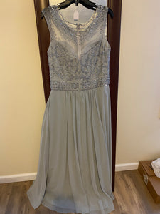 ALBR100-G Silver Sequin Gown. Size 12/14