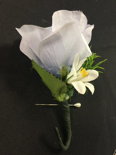 LYNC400-BV Light Blue Boutonnière