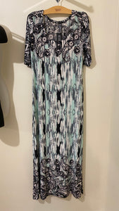 NIEV100-A Mint Green Floral Maxi Dress. Size M
