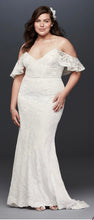 Load image into Gallery viewer, BERK100-D NWT GS White Lace Gown. Size 14