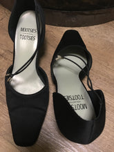 Load image into Gallery viewer, MERC100-D  Mootsies Tootsies Black Heel, Size 7.5