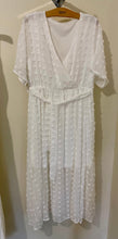 Load image into Gallery viewer, GOWN100-AC White Swiss Dot Dress. Size XL