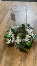 Load image into Gallery viewer, KLIN100-AN White Floral Rings
