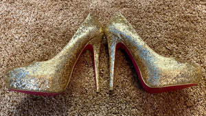 ELLA100-AK Gold Sparkly Stilettos. Size 7.5