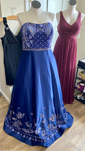 VOCC100-A Navy Blue Strapless Ball Gown. Size 18