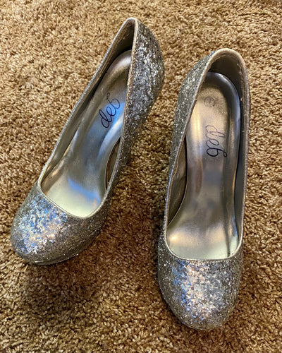 ELLA100-AL Silver Sparkly Stilettos. Size 7