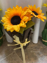 Load image into Gallery viewer, DUNC100-B Sunflower Decor