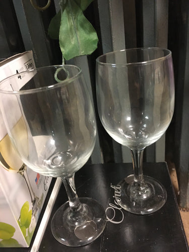 SPEC100-C. Set of 10 Wine Glasses