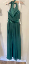 Load image into Gallery viewer, GIRO100-B NWT Hunter Green Gown. Size 6
