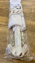Load image into Gallery viewer, ALEX100-C “Just Married” Flags