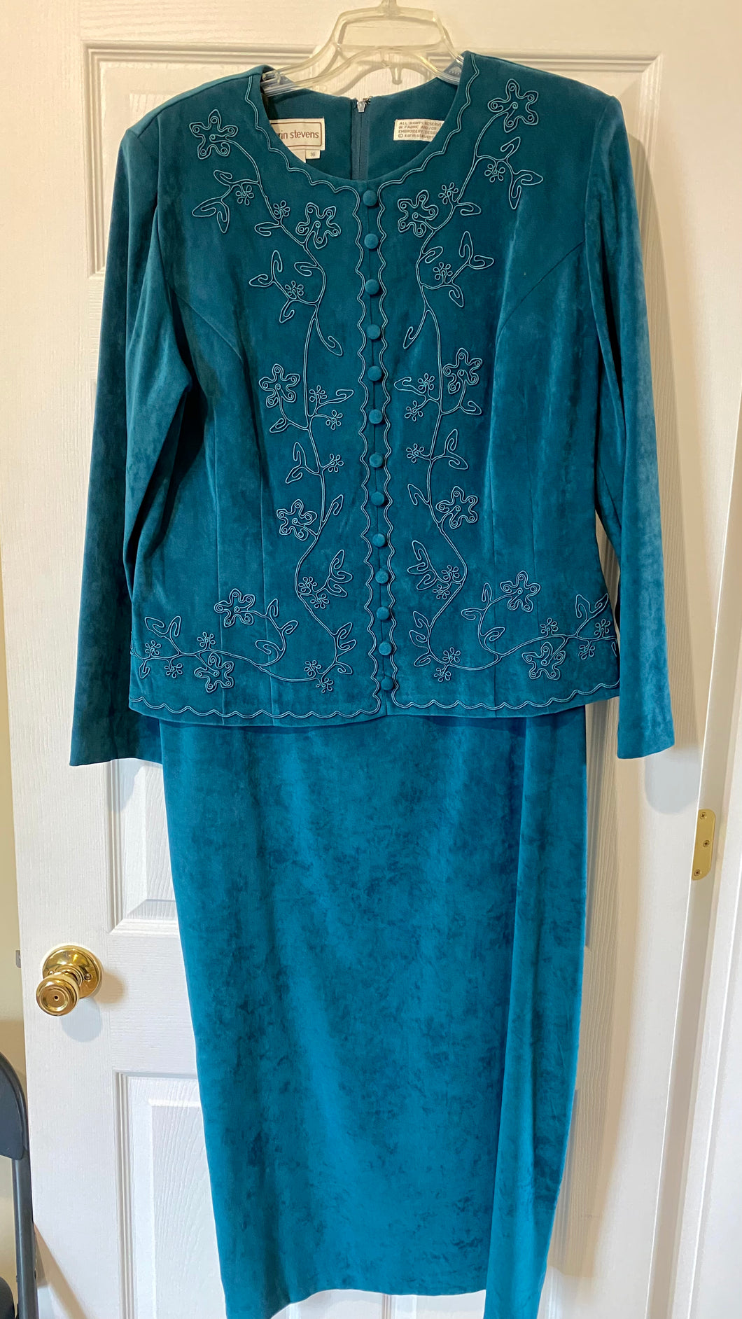 HOOD100-AQ Teal Green Mother’s Gown. Size 16