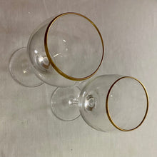 Load image into Gallery viewer, CHAR100-AP Gold Trim Wine Glasses