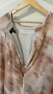 BILL100-E Short Watercolor Blush Dress. Size 18