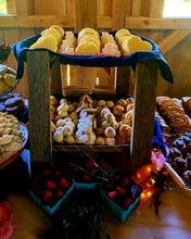 Load image into Gallery viewer, SNYD100-AE Wood &amp; Basket Dessert Display