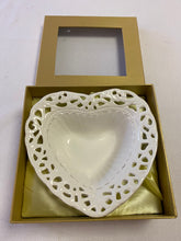 Load image into Gallery viewer, BRUN100-I Heart Shaped Dish