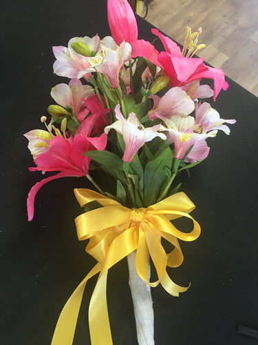LYNC400-BF. Pink Lily Bouquet