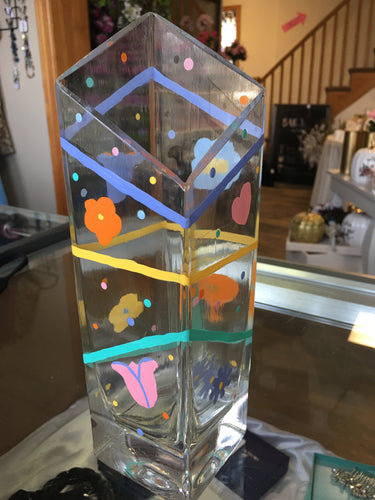 LYNC300-AE  Colorful Handprinted Vase